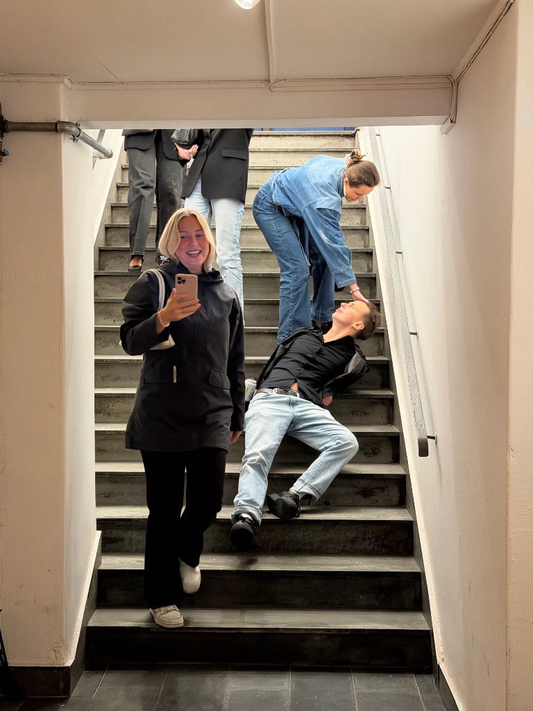 Uformelle minner – sammen på trappa